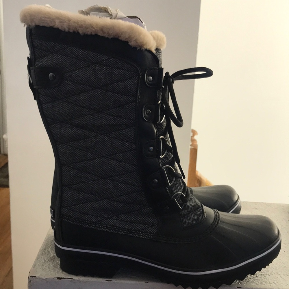 JBU water resistant winter boots